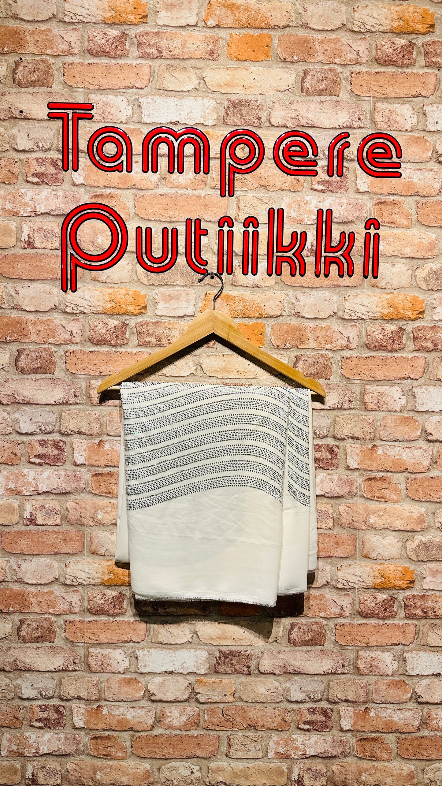 Cerma pohja ja Satainkaari ja kirkas kivi