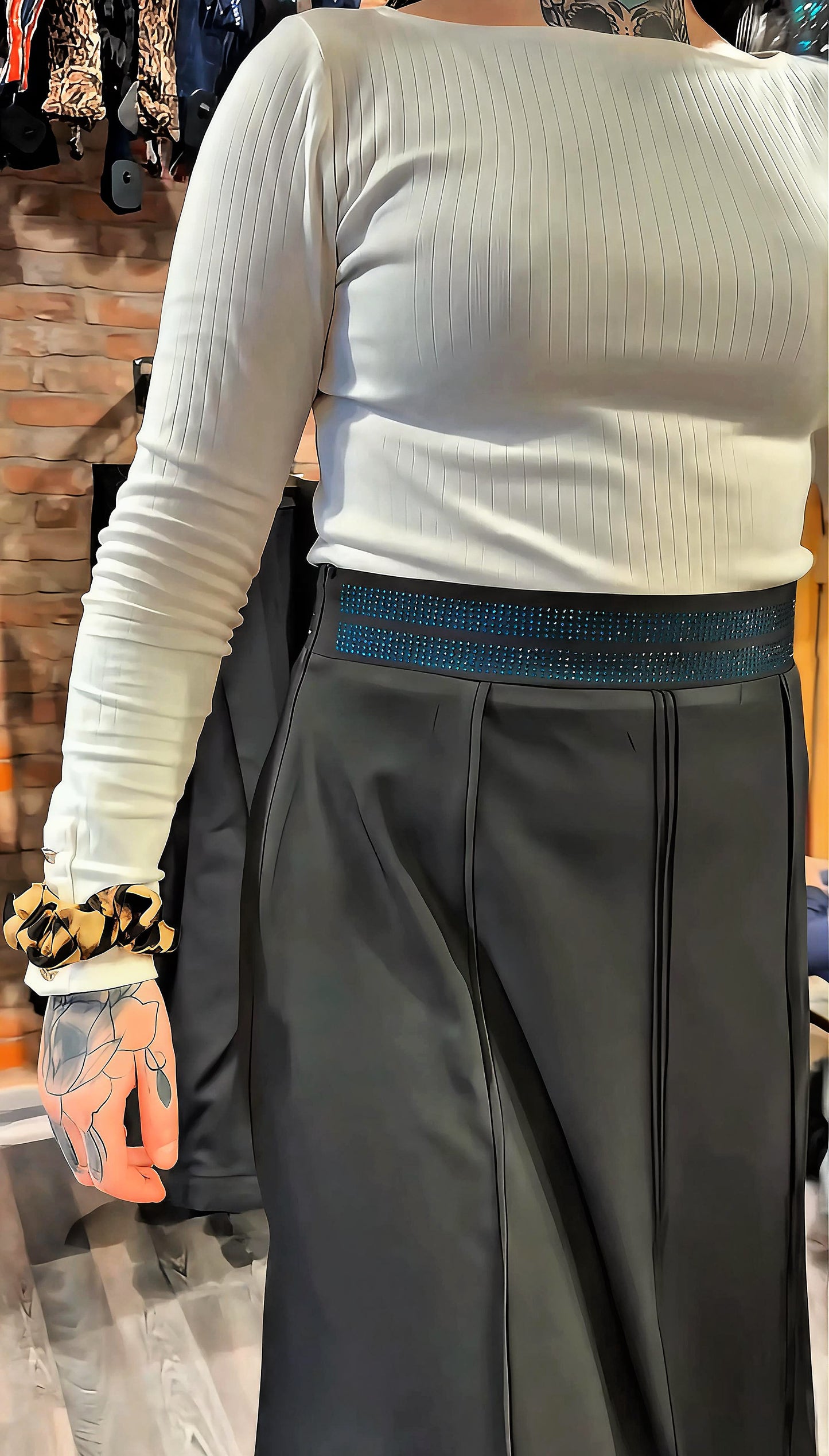 Trumpetti Hame PeaCock blue Kivi