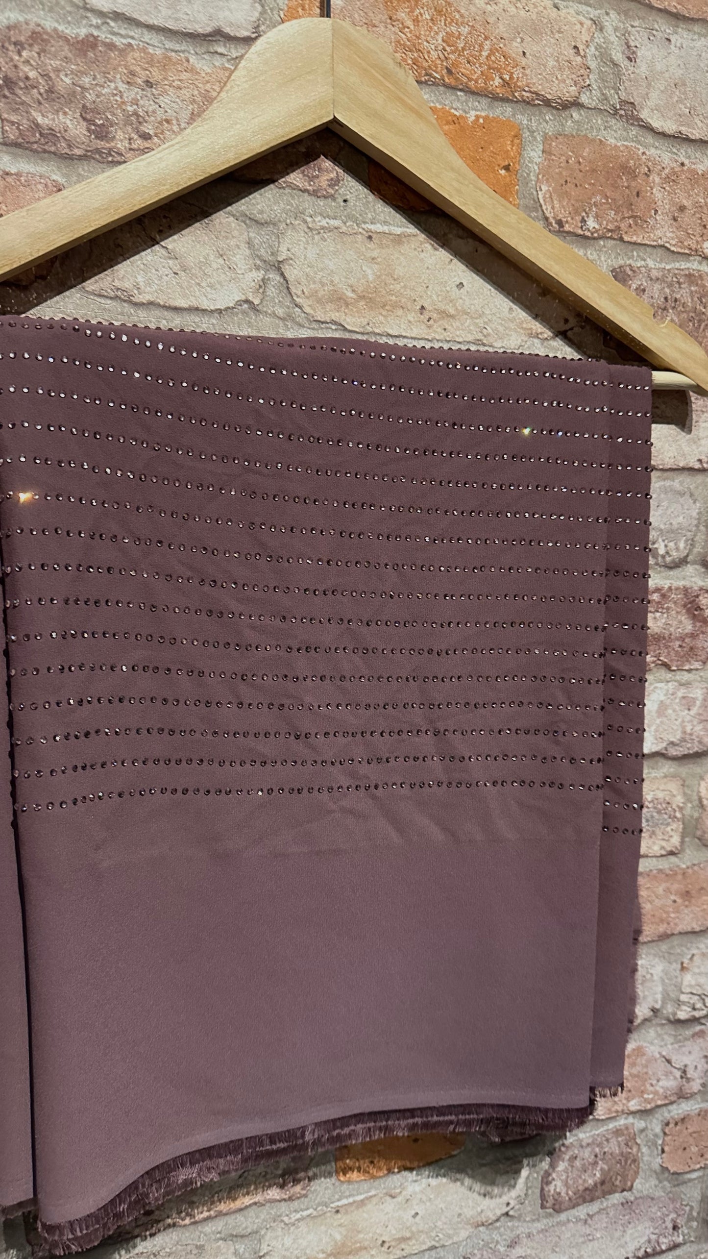 Marjapuuro pohja ja sama vari kivi